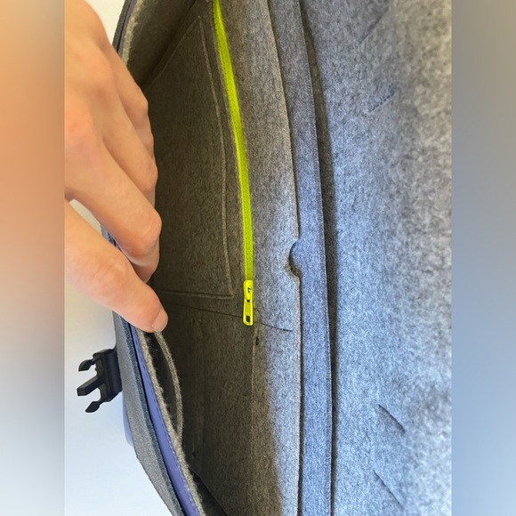 Mad Rabbit Kicking Tiger Kel Briefcase - Picture 6 of 9